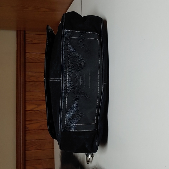 Kathy Van Zeeland Studded Shoulder Bag - Picture 10 of 17